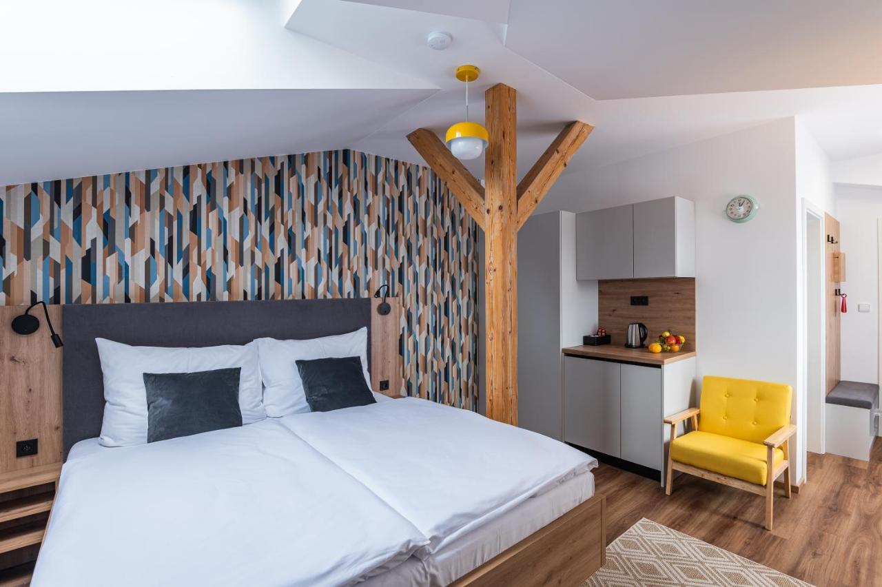Hotel Restovna Jíloviště Εξωτερικό φωτογραφία